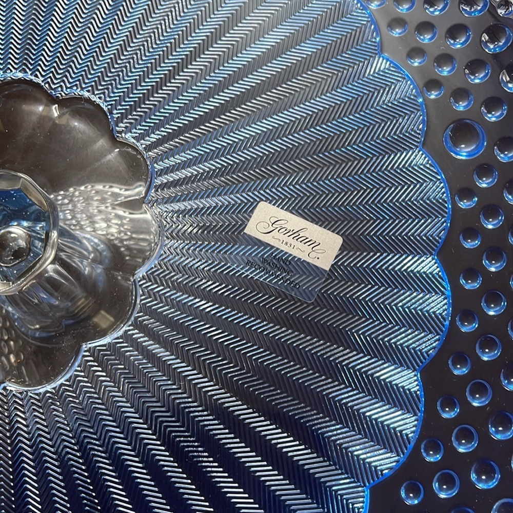 Elegant large Gorham Blue hobnail Glass Cake Stand 13” with original sticker - Picture 3 of 5